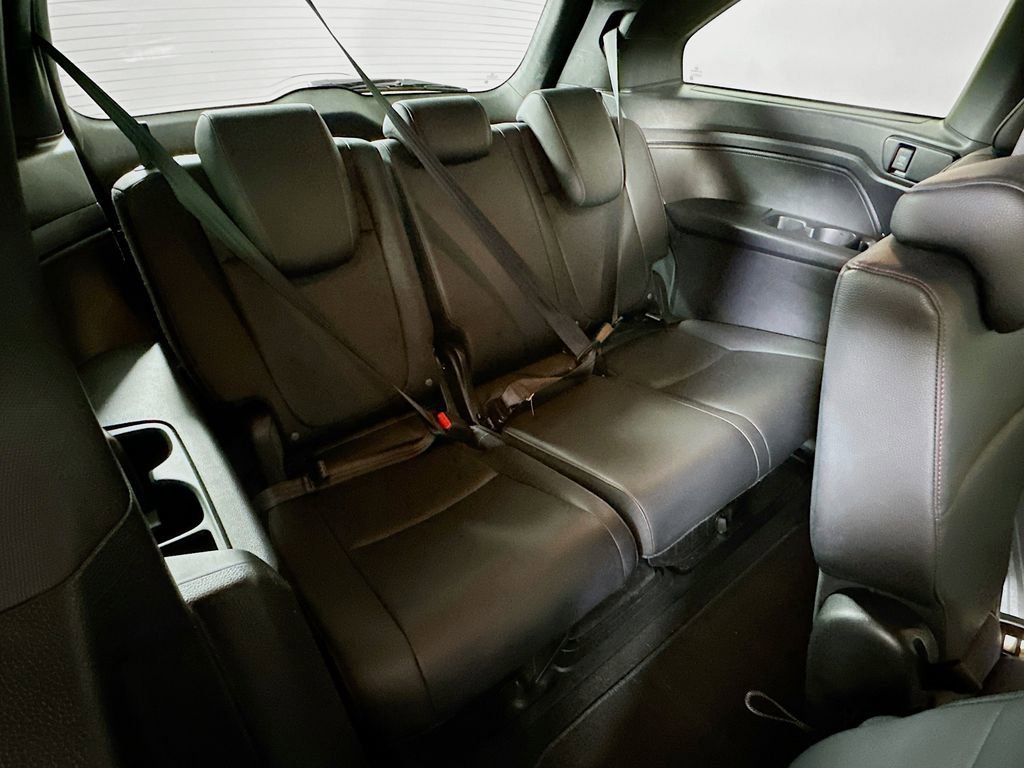 Used 2025 Honda Odyssey Sport-L image 14