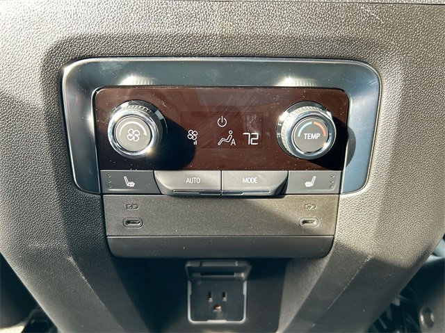 New 2025 Chevrolet Suburban LT w/ Comfort Package image 21