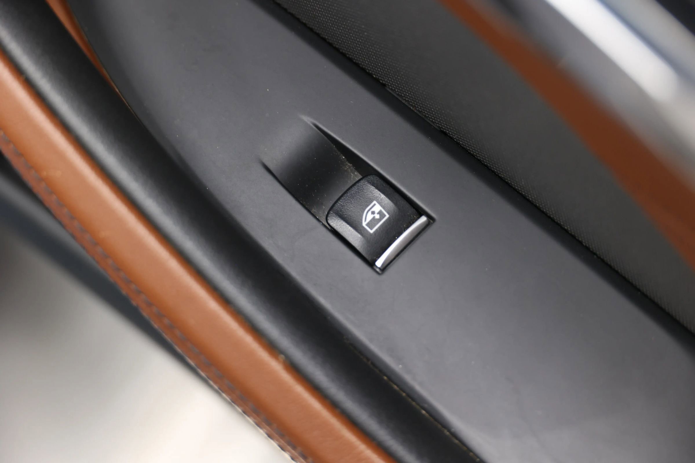 Used 2022 BMW M850i xDrive Convertible image 62