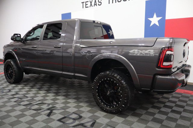Used 2019 RAM 2500 Laramie w/ Night Edition AWD/4WD image 5