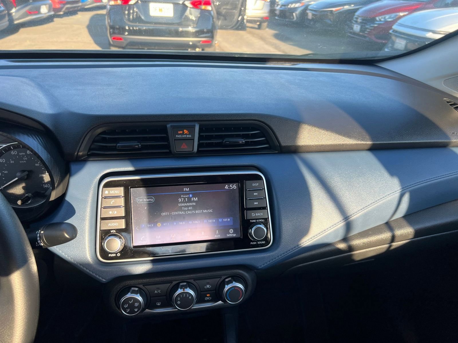 Used 2025 Nissan Versa SV image 17