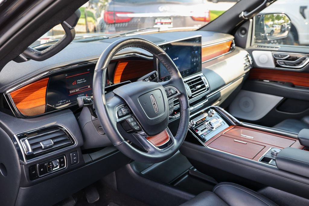Used 2024 Lincoln Navigator Reserve AWD/4WD image 48