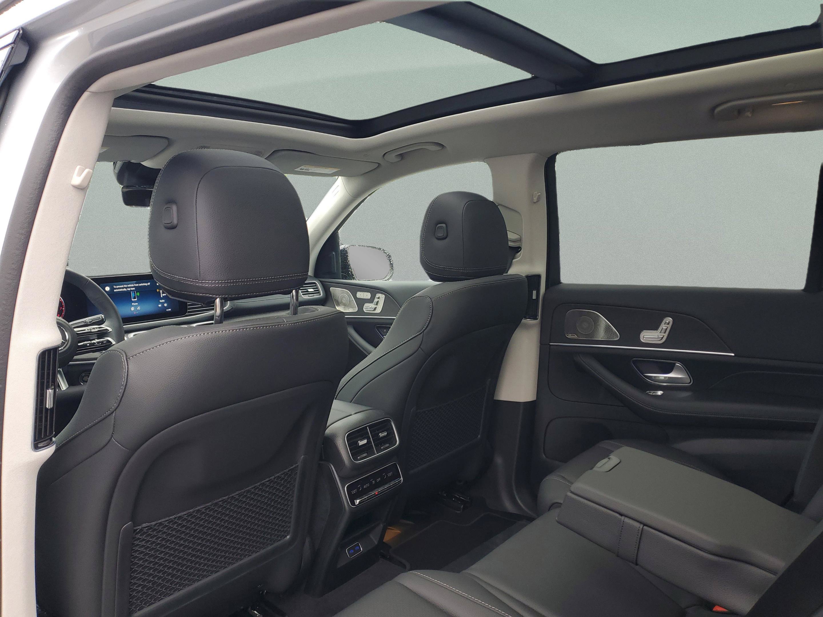 Certified 2026 Mercedes-Benz GLS 450 4MATIC image 11