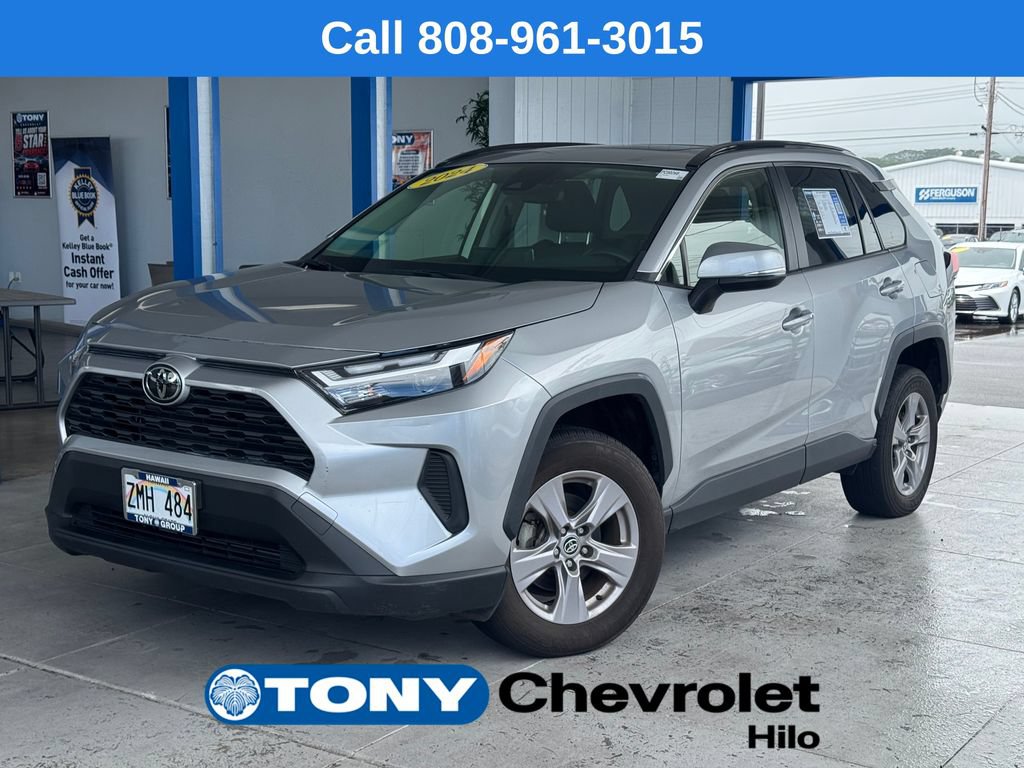 Used 2024 Toyota RAV4 XLE AWD/4WD image 1