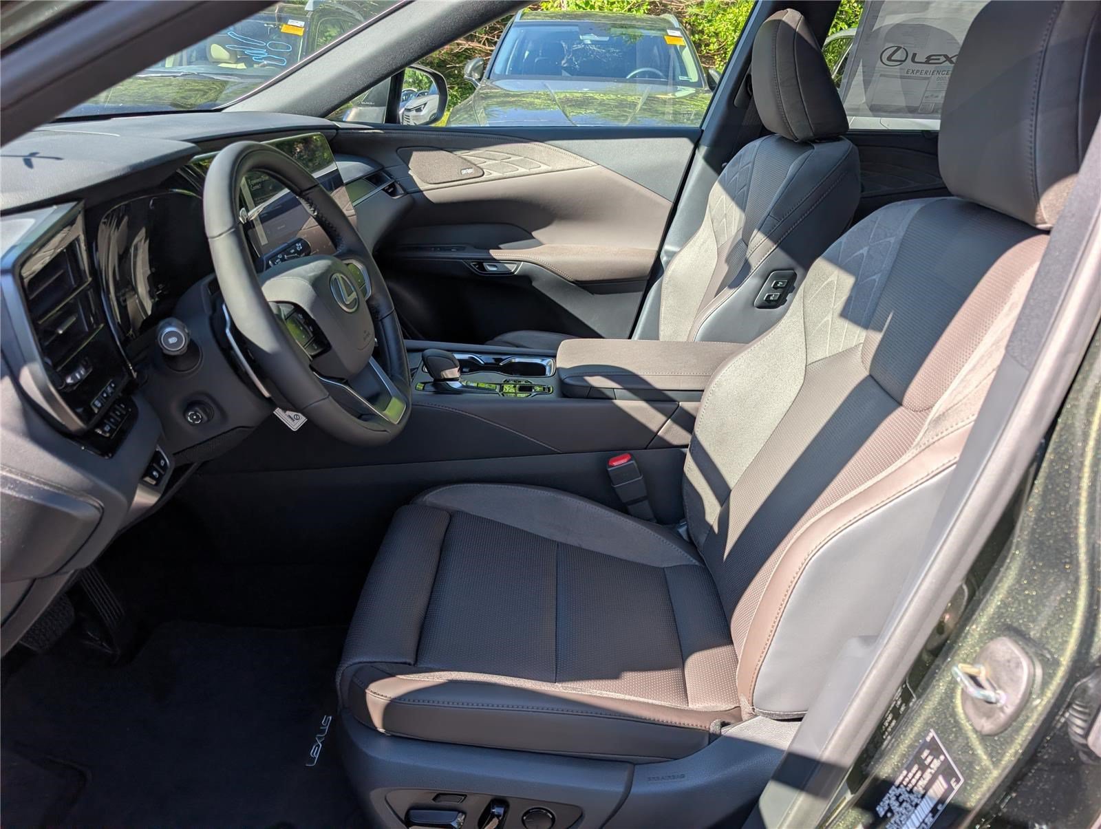 New 2026 Lexus RX 450h AWD image 13