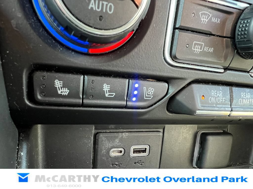 Used 2021 Chevrolet Suburban High Country w/ Premium Package AWD/4WD image 17