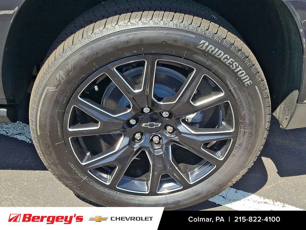 New 2026 Chevrolet Suburban High Country AWD/4WD image 5