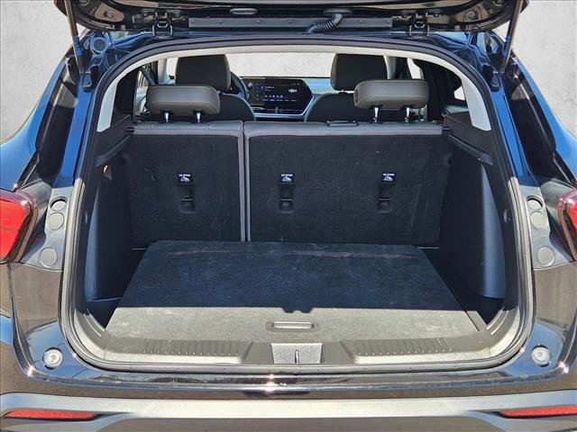 Used 2024 Chevrolet Trax ACTIV w/ Sunroof Package image 6
