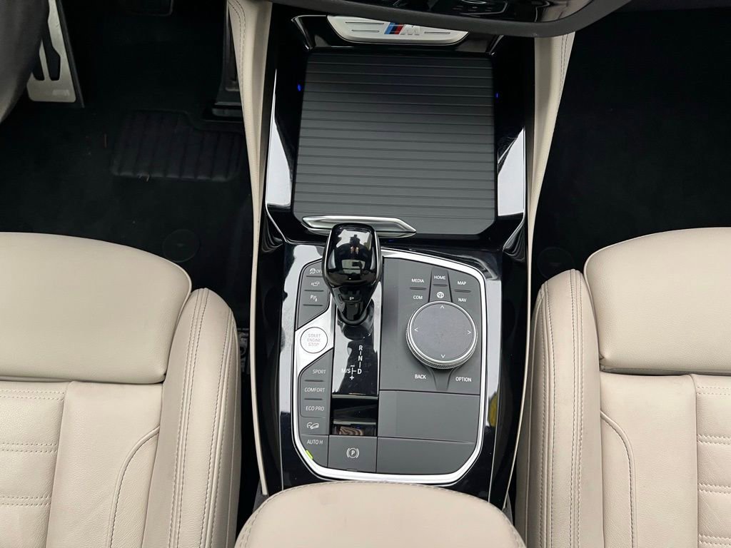 Certified 2024 BMW X4 M40i w/ Premium Package image 11
