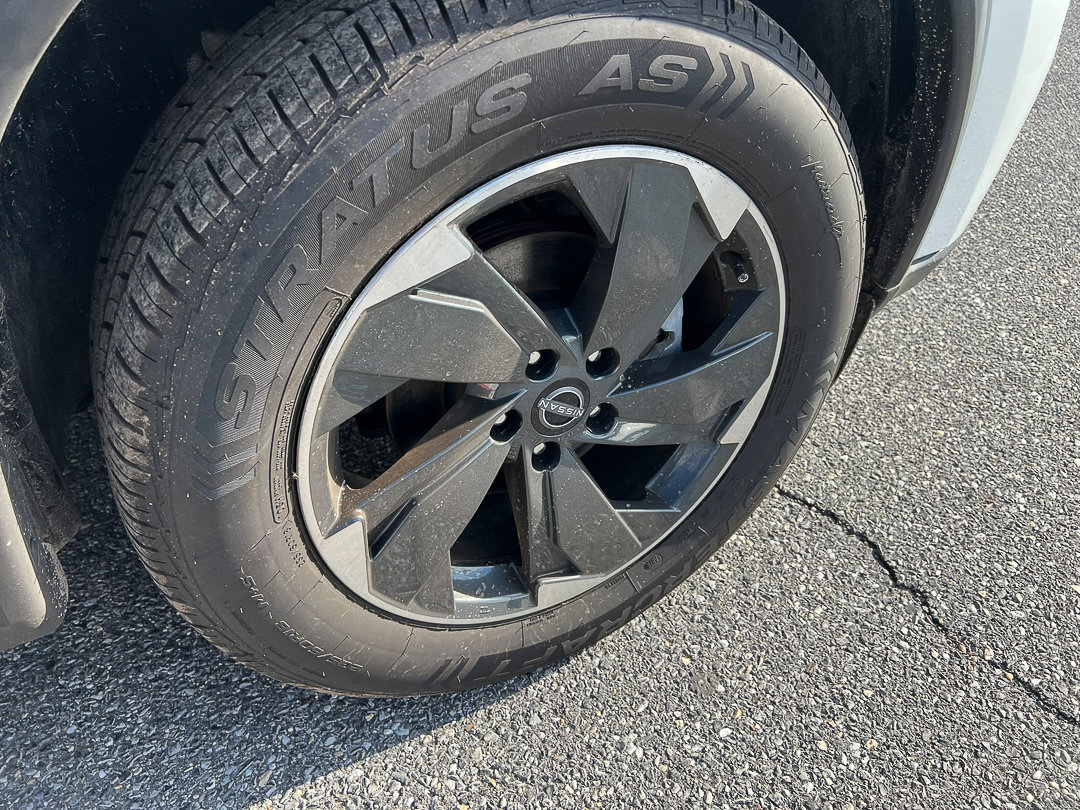 Used 2024 Nissan Rogue SV image 10