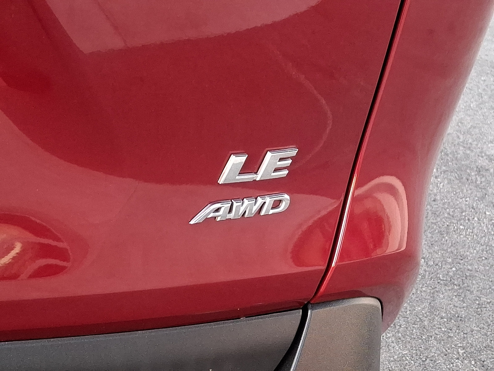 Used 2021 Toyota RAV4 LE AWD/4WD image 30