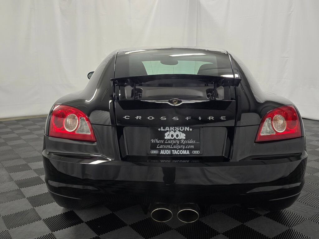 Used 2006 Chrysler Crossfire Limited RWD image 4