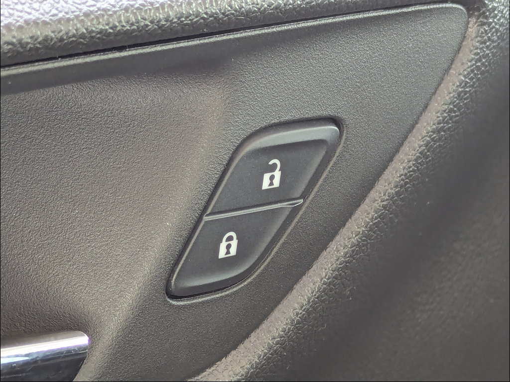 Used 2024 Chevrolet Trax LS w/ Driver Confidence Package FWD image 26