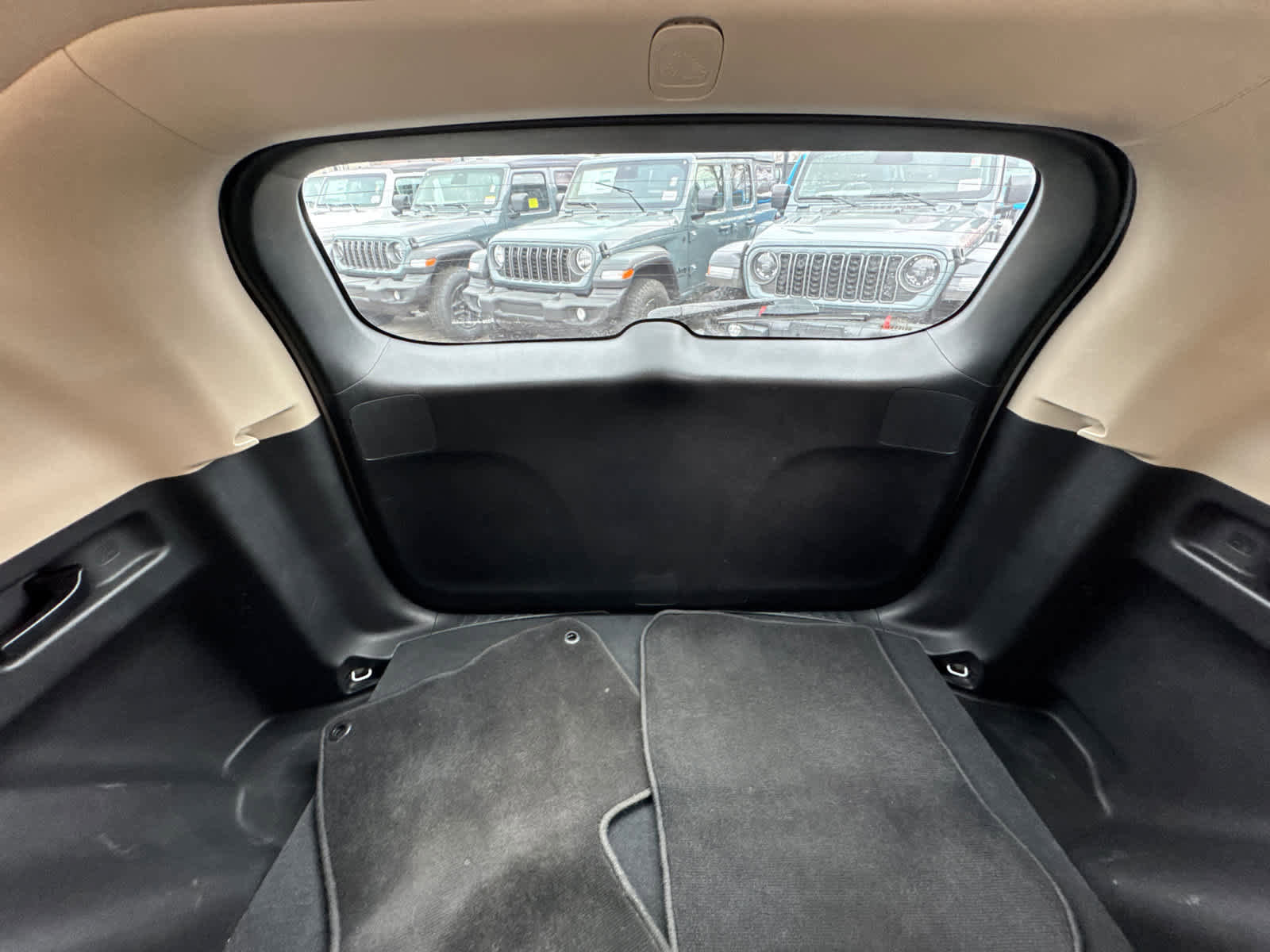 Used 2019 Honda CR-V LX image 36