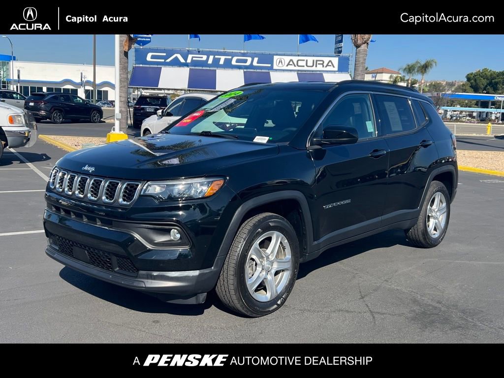 Used 2024 Jeep Compass Latitude w/ Convenience Group image 1