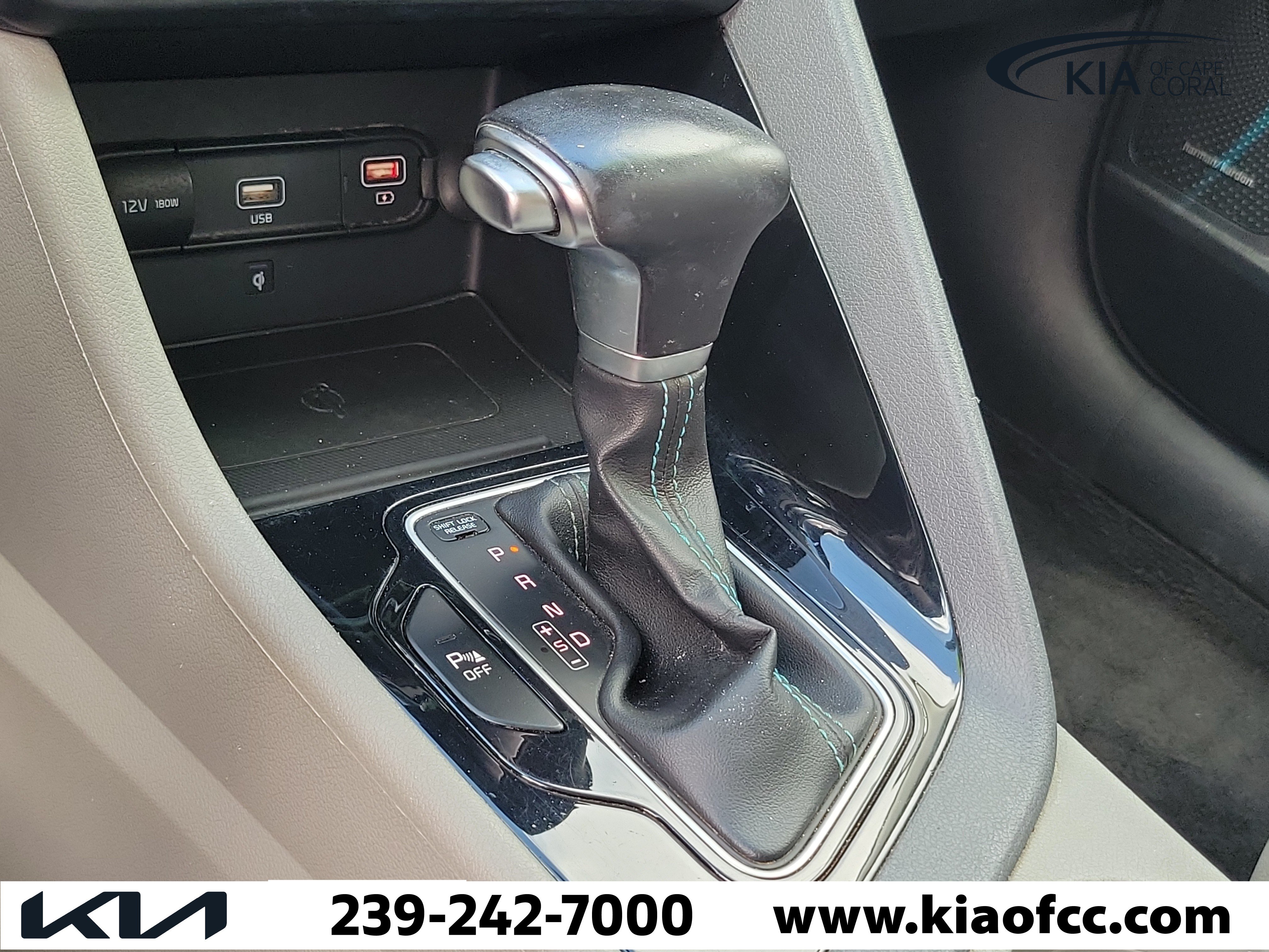 Used 2021 Kia Niro EX Premium FWD image 28