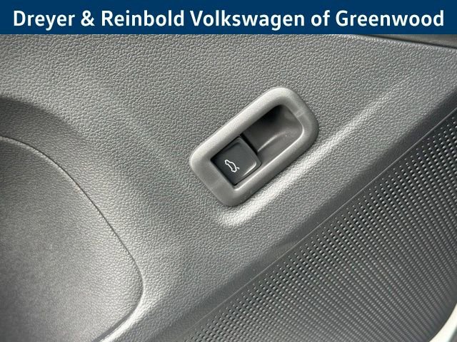 New 2026 Volkswagen Tiguan SE R-Line image 21