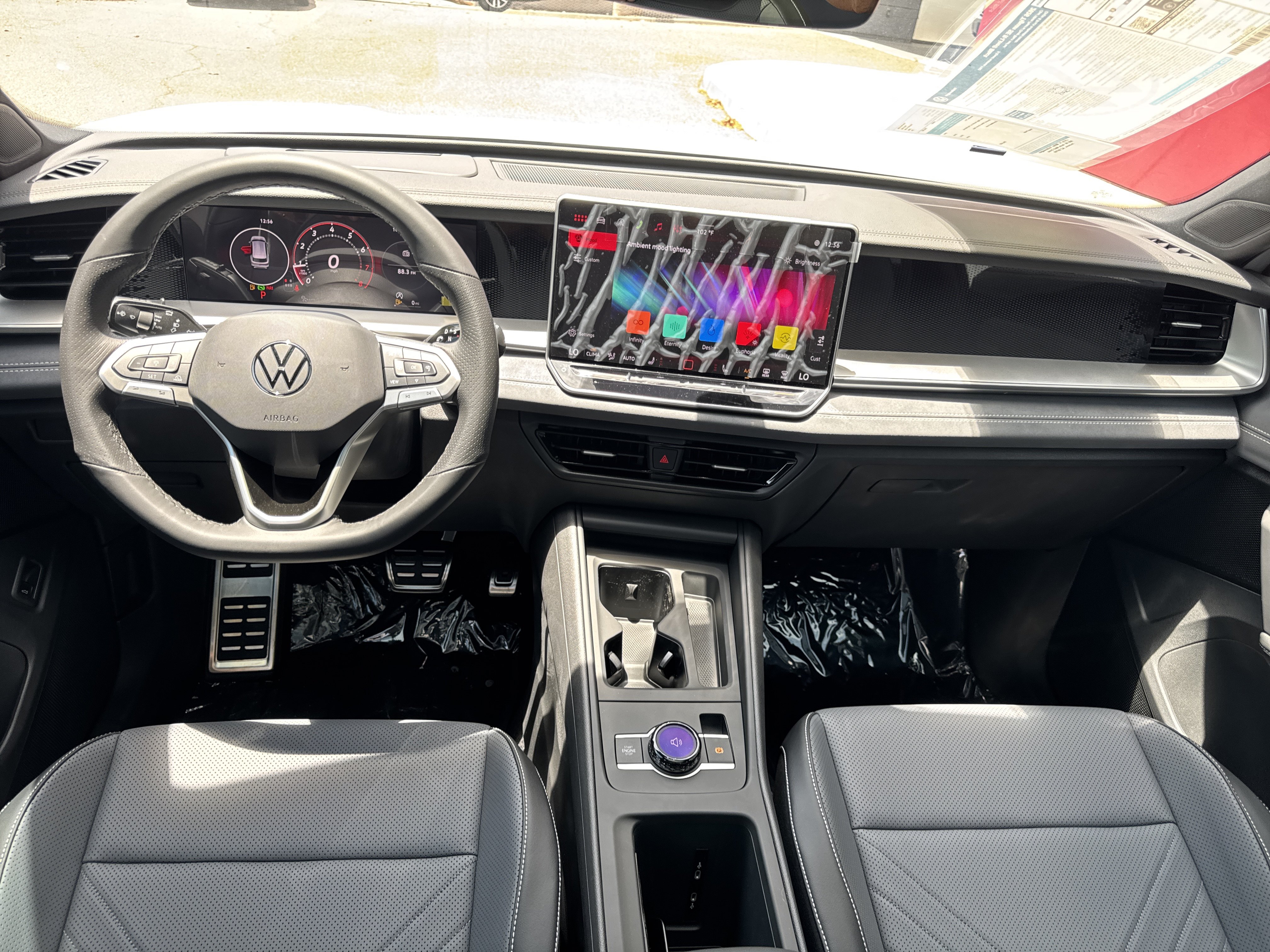 New 2026 Volkswagen Tiguan SE R-Line FWD image 23