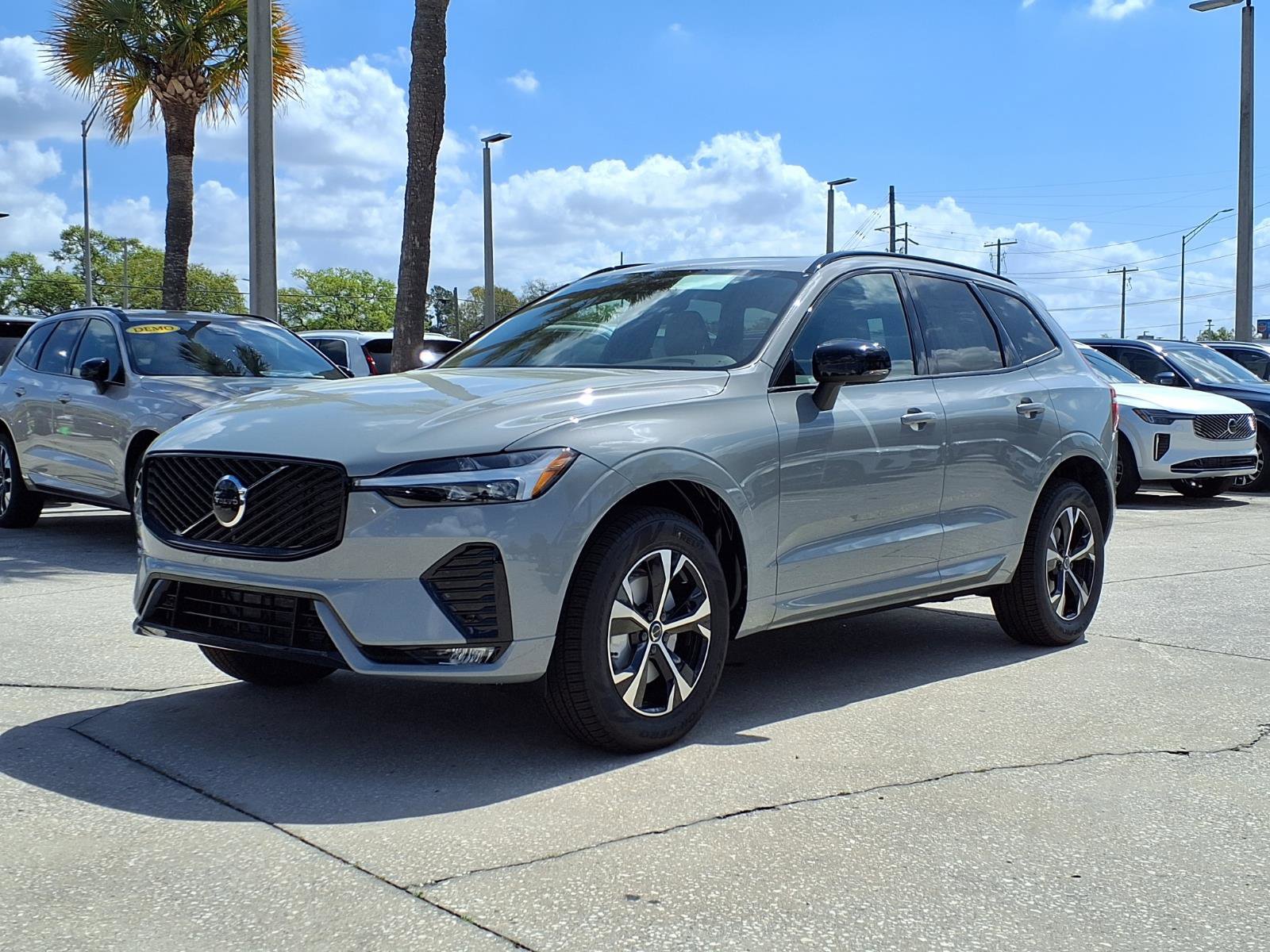 New 2026 Volvo XC60 B5 Core w/ Protection Package Premier AWD/4WD image 3