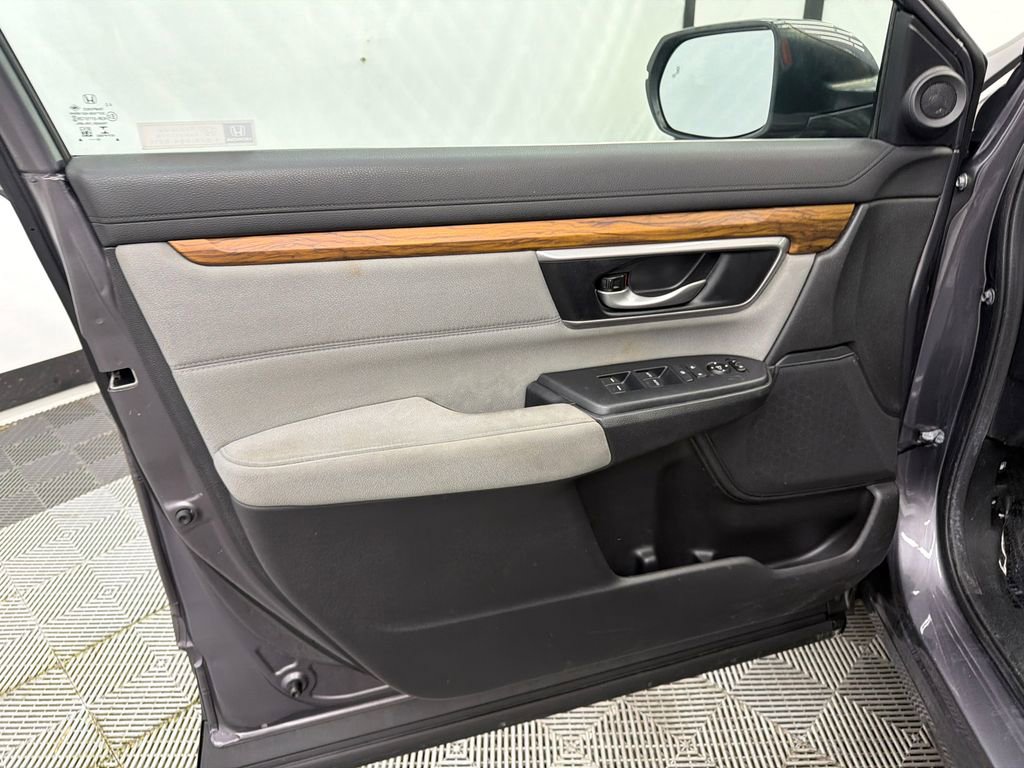 Used 2018 Honda CR-V EX image 11