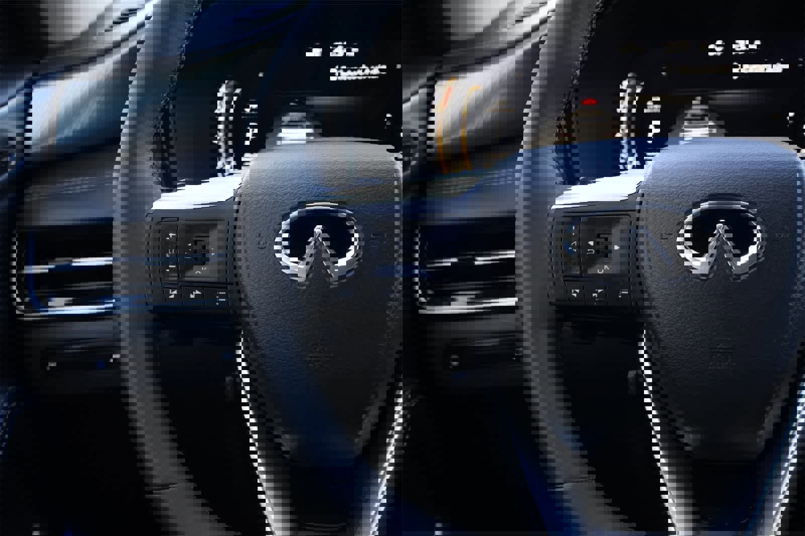 New 2026 INFINITI QX60 Luxe image 10