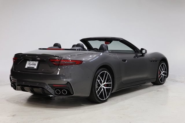 Certified 2024 Maserati GranCabrio Trofeo AWD/4WD image 8