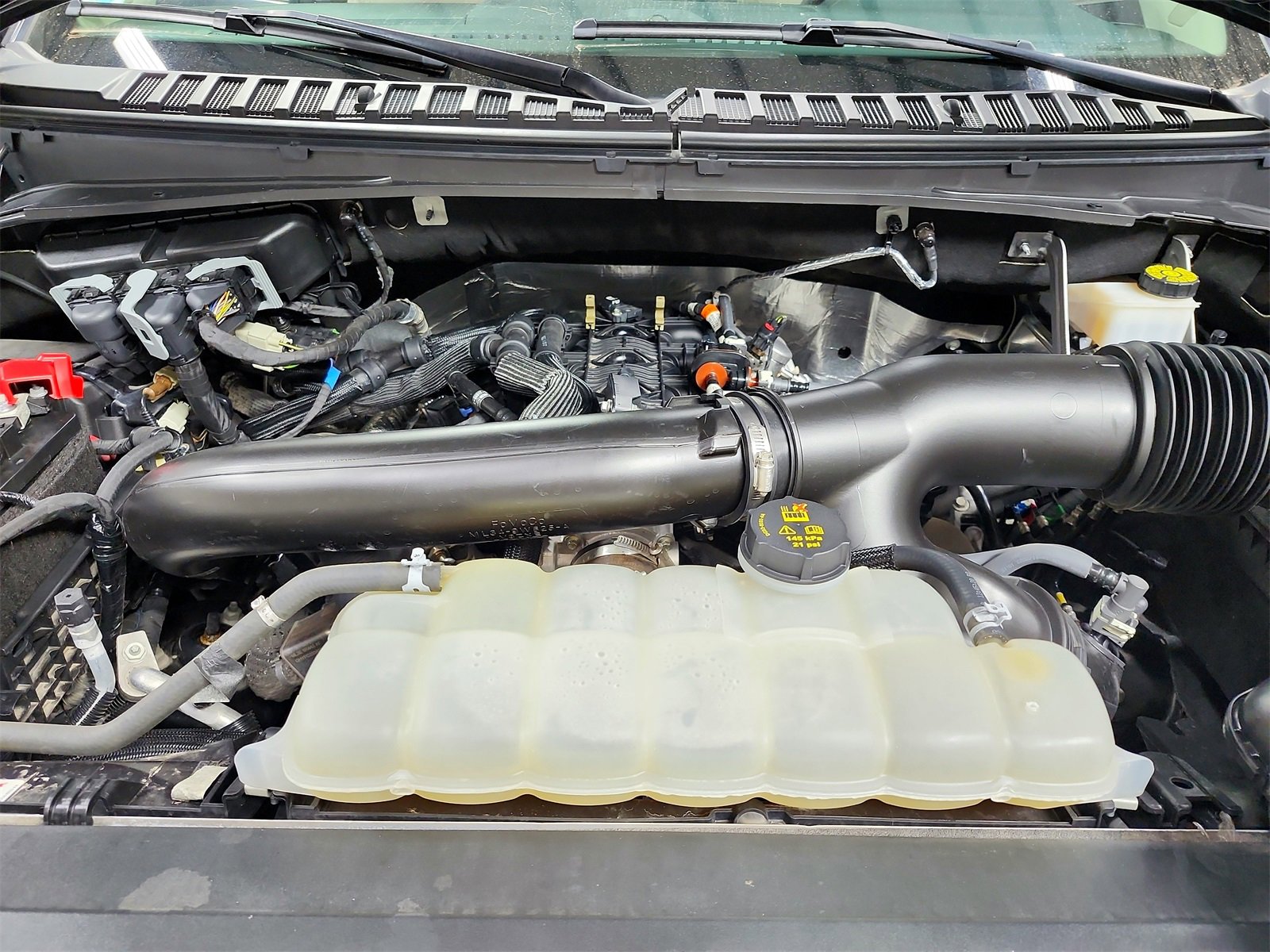 Used 2024 Ford Expedition Limited image 17