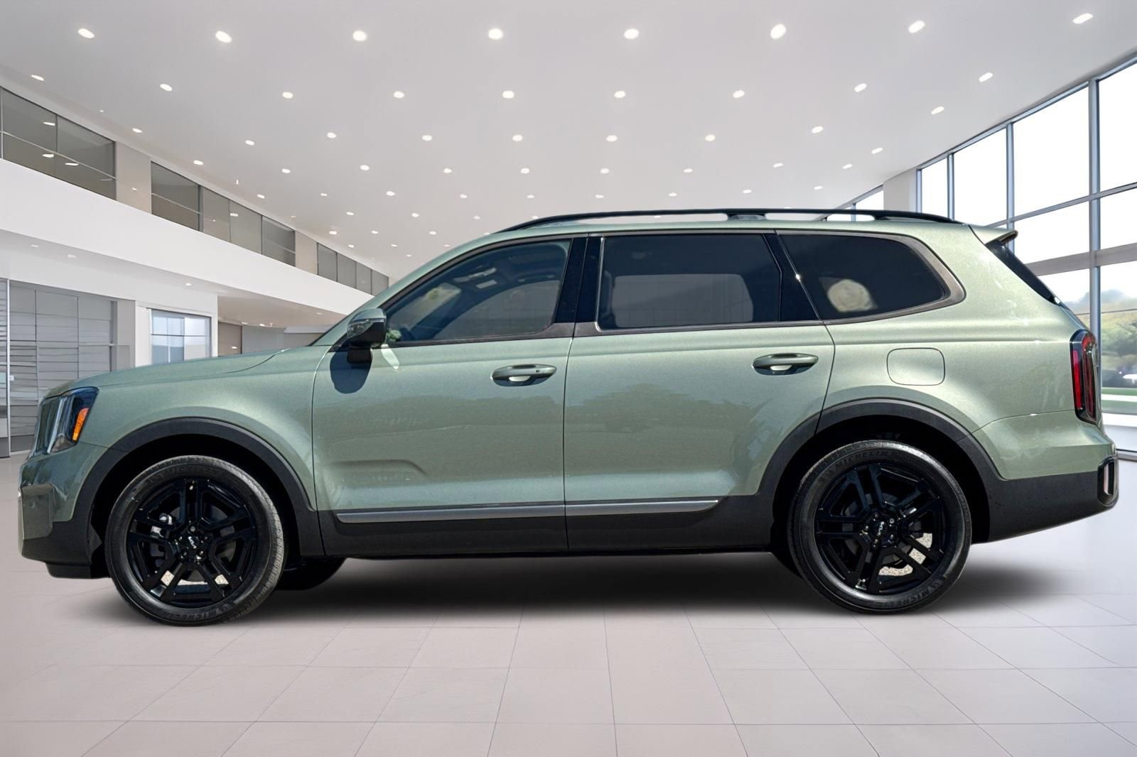 Used 2023 Kia Telluride EX X-Line image 7