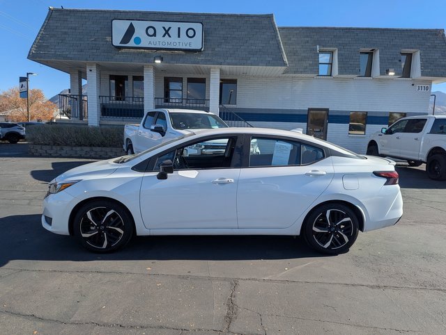 Used 2025 Nissan Versa SR image 7