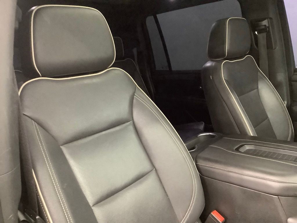Used 2022 GMC Yukon XL SLT w/ SLT Premium Package AWD/4WD image 30