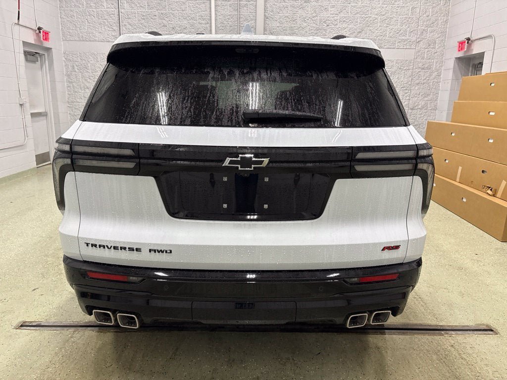 New 2027 Chevrolet Traverse RS w/ LPO, Floor Liner Package AWD/4WD image 5