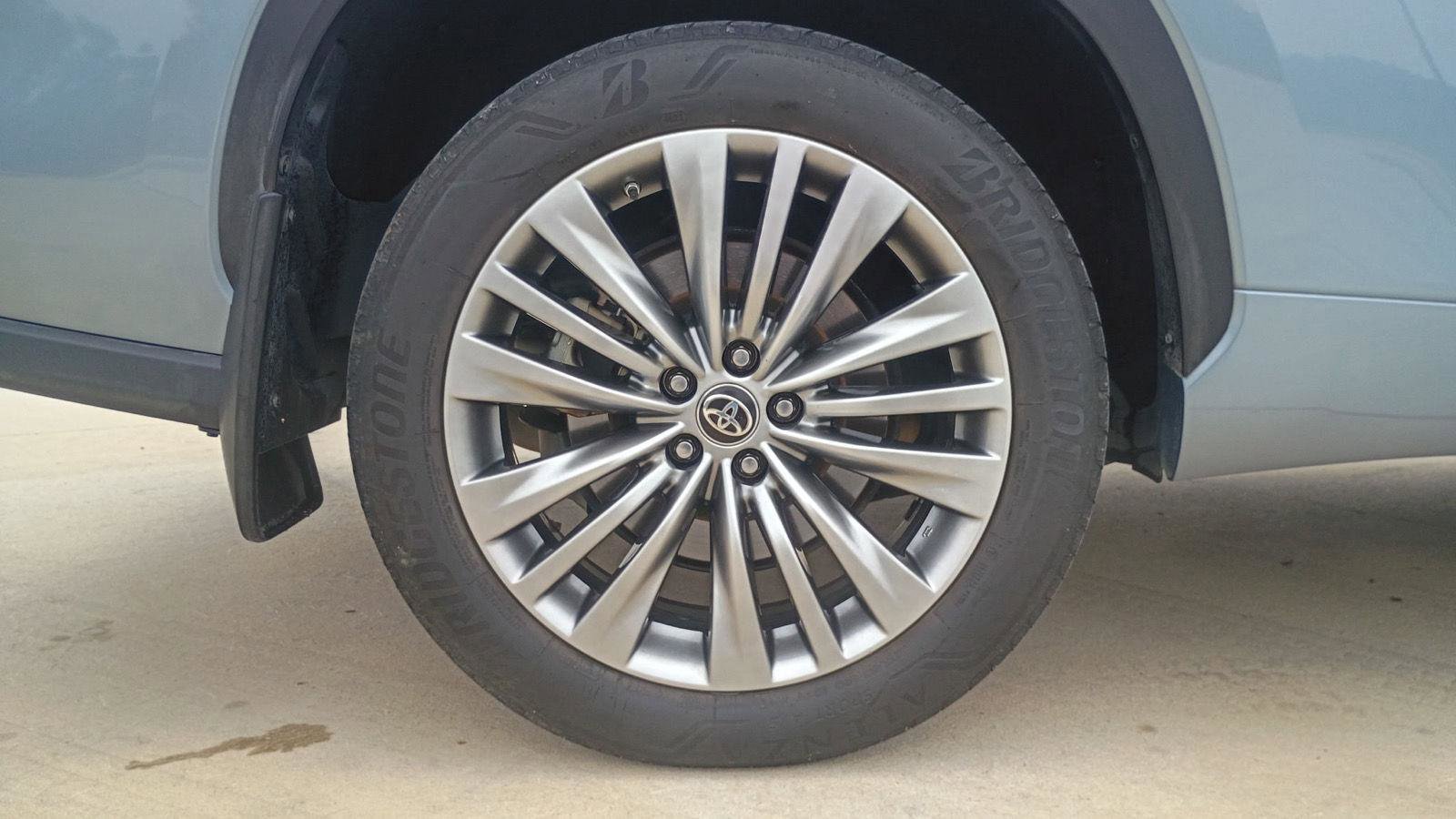 Used 2022 Toyota Highlander Platinum image 28