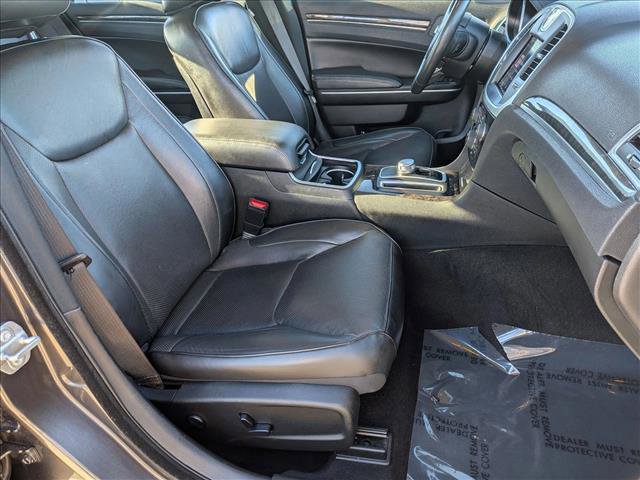 Used 2020 Chrysler 300 Limited image 22