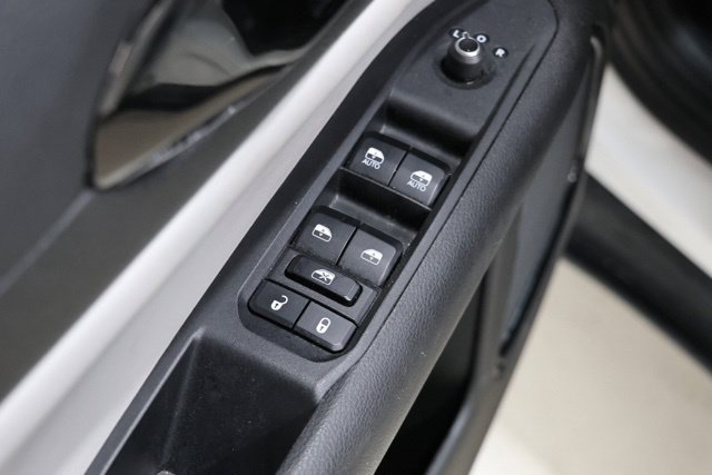 Used 2025 Jeep Compass Limited AWD/4WD image 15