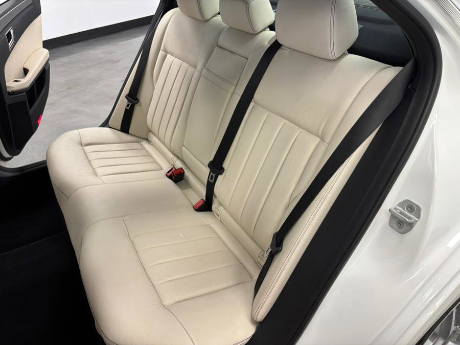 Used 2014 Mercedes-Benz E 350 4MATIC Sedan w/ Premium 1 Package image 38