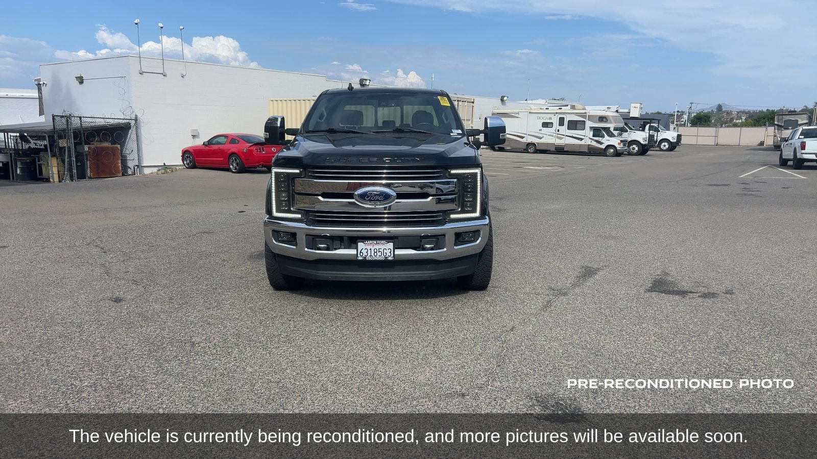 Used 2019 Ford F350 Lariat w/ Lariat Ultimate Package AWD/4WD image 2