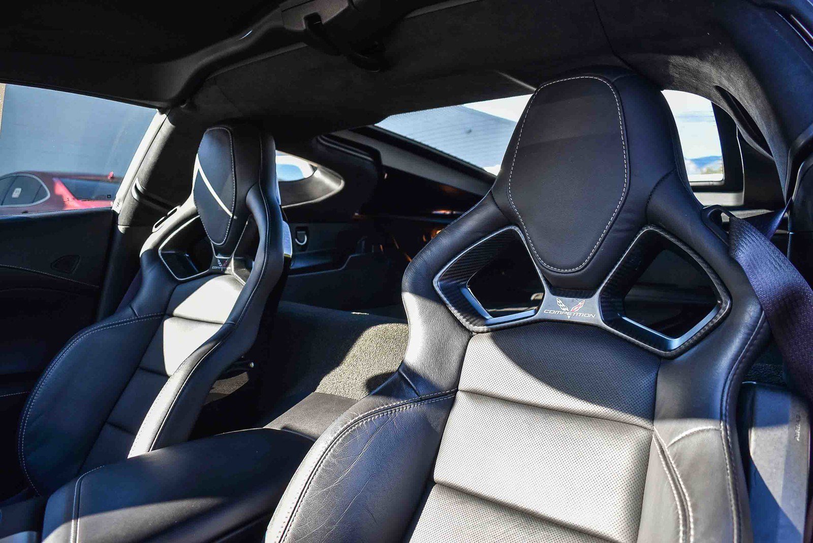 Used 2015 Chevrolet Corvette Stingray Coupe w/ 3LT Preferred Equipment Group image 21