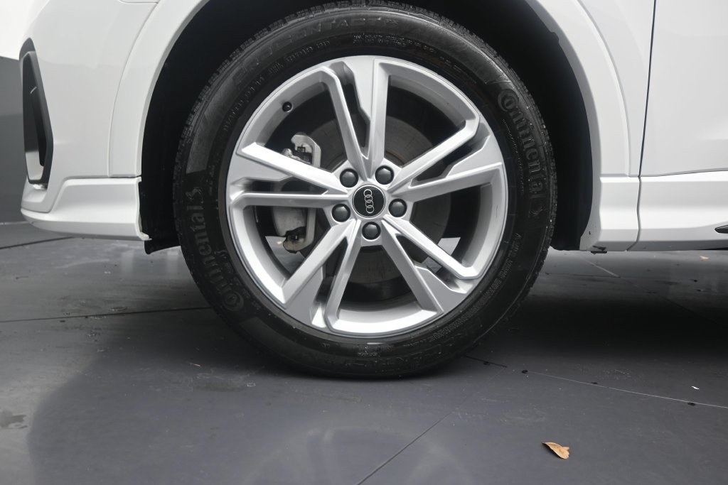 Used 2023 Audi Q3 2.0T Premium AWD/4WD image 9