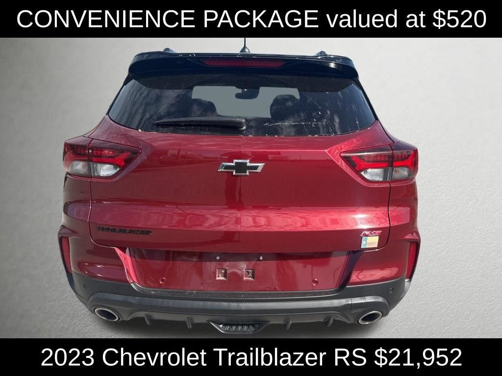 Used 2023 Chevrolet TrailBlazer RS w/ Sun and Liftgate Package FWD image 4