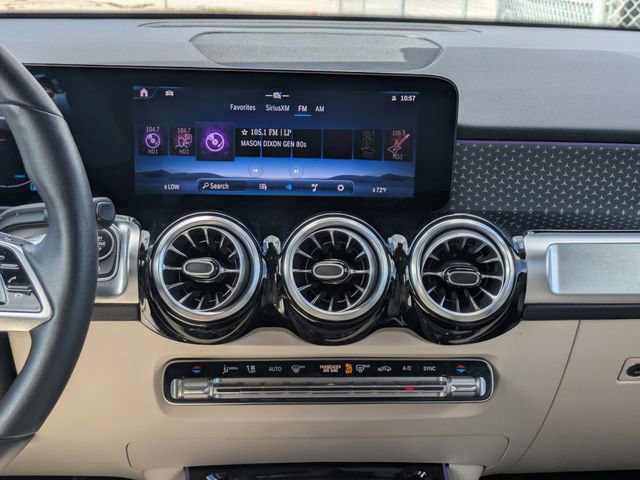 Used 2025 Mercedes-Benz GLB 250 4MATIC w/ Winter Package image 15