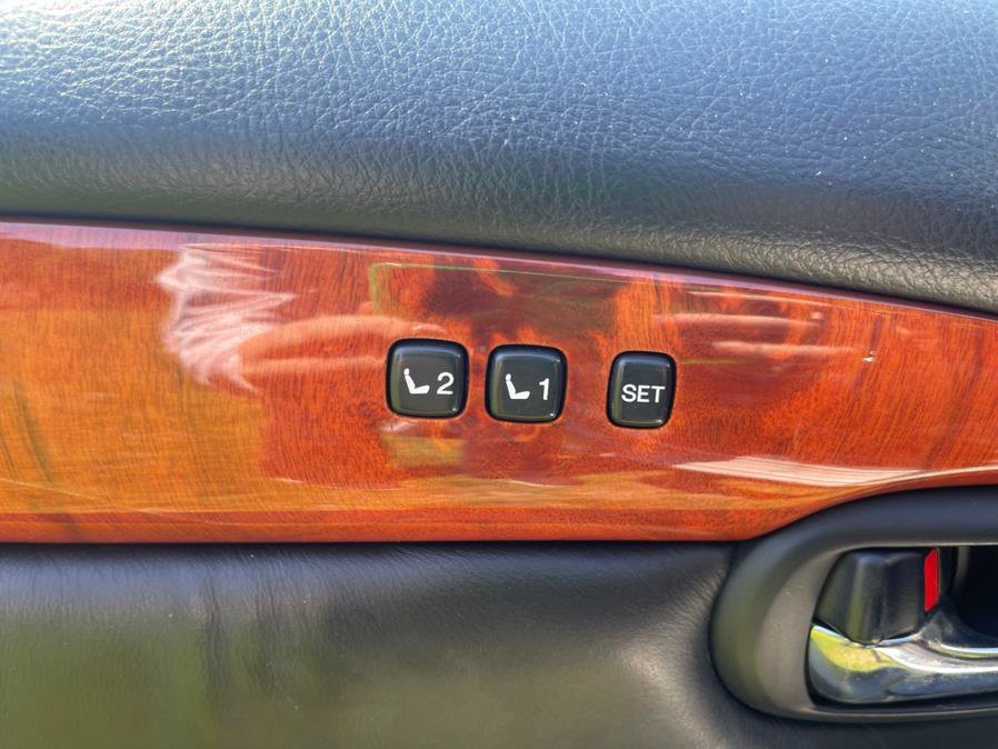 Used 2002 Lexus SC 430 Convertible RWD image 19