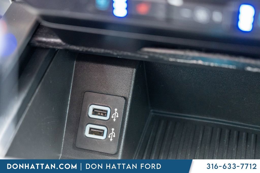 Used 2018 Ford F150 Platinum w/ Equipment Group 701A Luxury image 15
