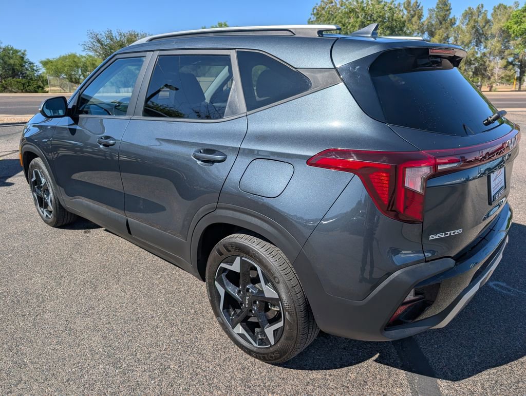 Used 2025 Kia Seltos S FWD image 3