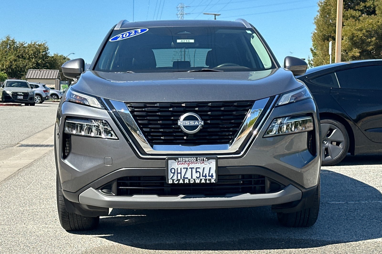 Used 2023 Nissan Rogue SV w/ SV Premium B Package FWD image 9
