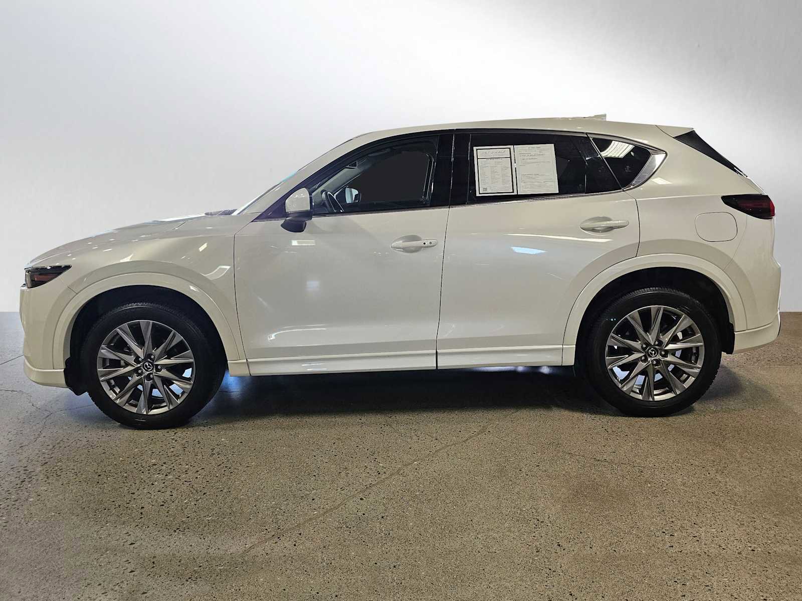 Used 2024 MAZDA CX-5 AWD 2.5 S w/ Premium Plus Pkg image 4