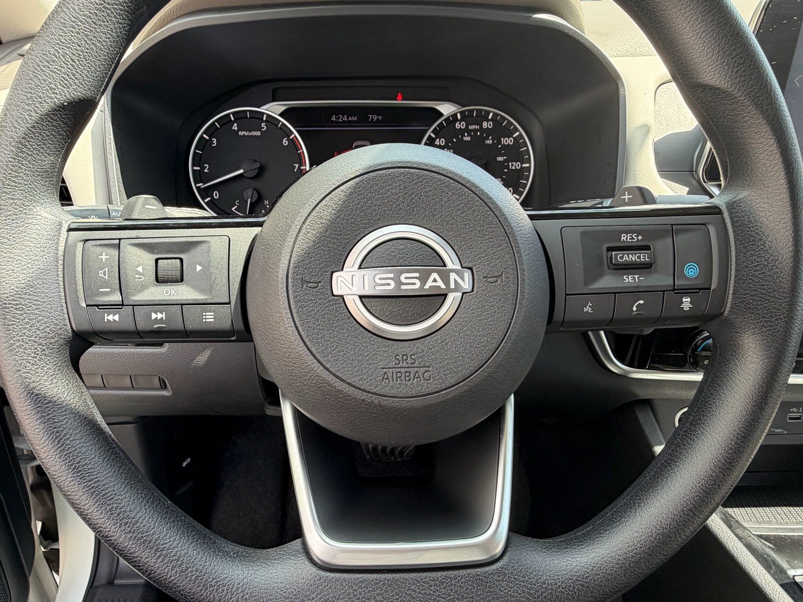Certified 2023 Nissan Rogue SV FWD image 22