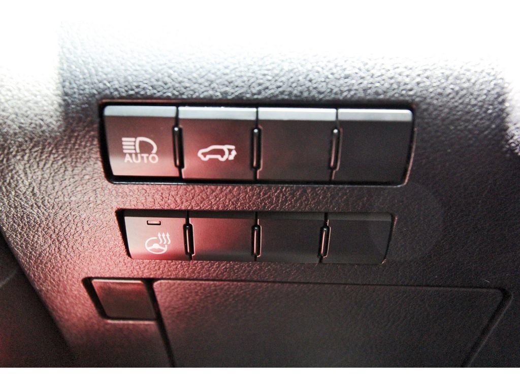 Used 2020 Lexus RX 350 F Sport w/ Accessory Package AWD/4WD image 24