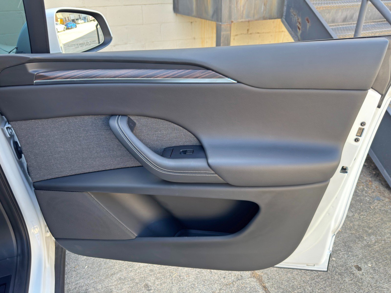 Used 2024 Tesla Model X AWD/4WD image 49