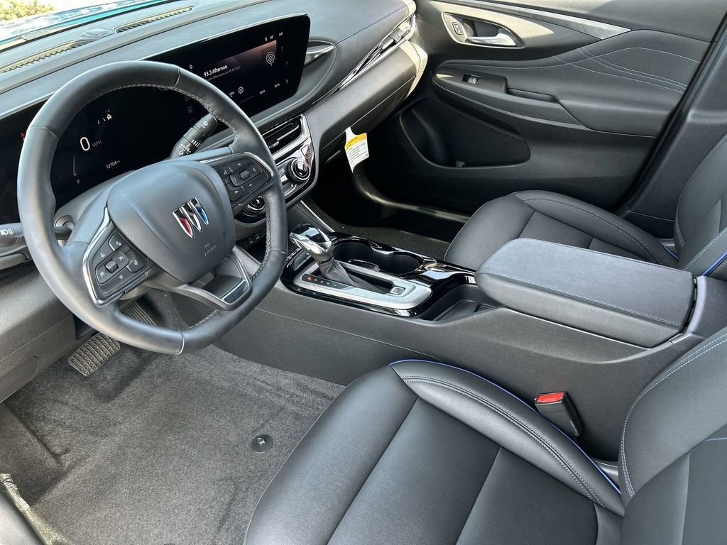 Used 2025 Buick Envista Sport Touring w/ Convenience I Package FWD image 10