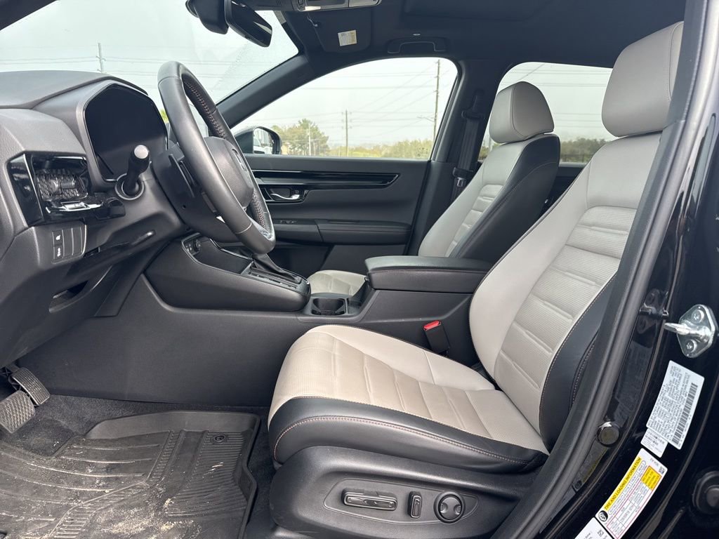 Used 2024 Honda CR-V Sport Touring image 7